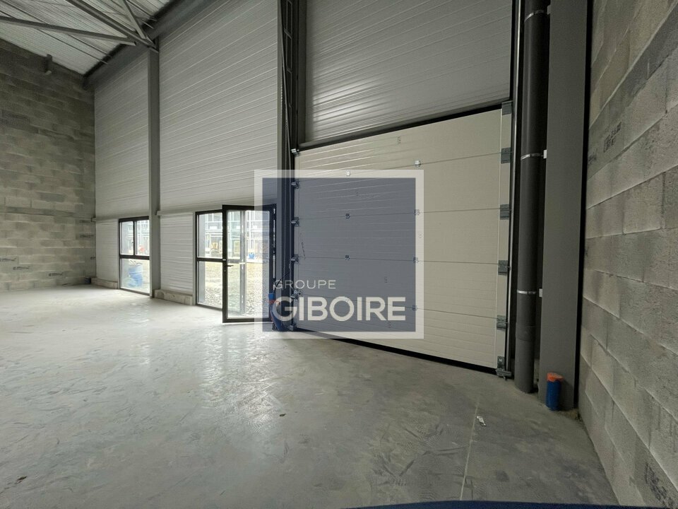 Local d'activites  - GOVEN (35.6789) - 6