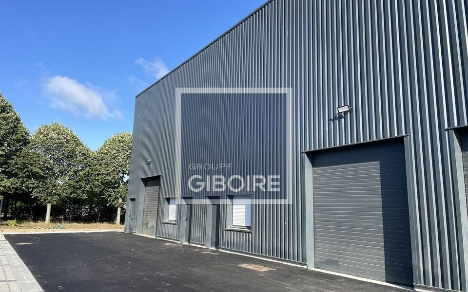 Local d'activites  - THORIGNE FOUILLARD (35.6454) - vue principale