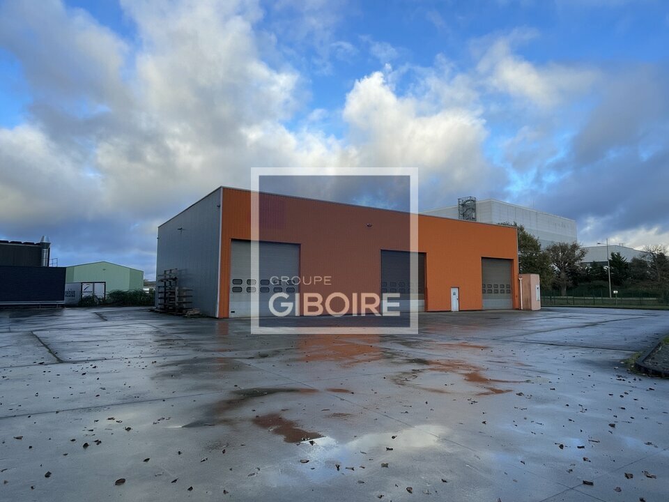 Local d'activites  - SERVON-SUR-VILAINE (35.6910) - 2