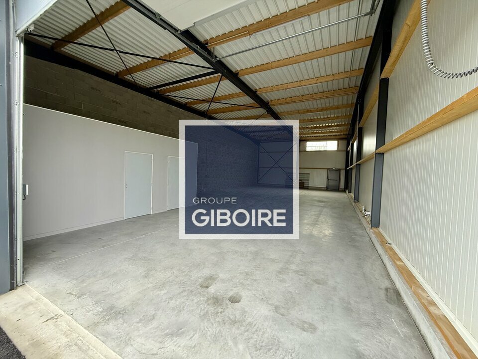 Local d'activites  - IFFENDIC (35.6631) - 4