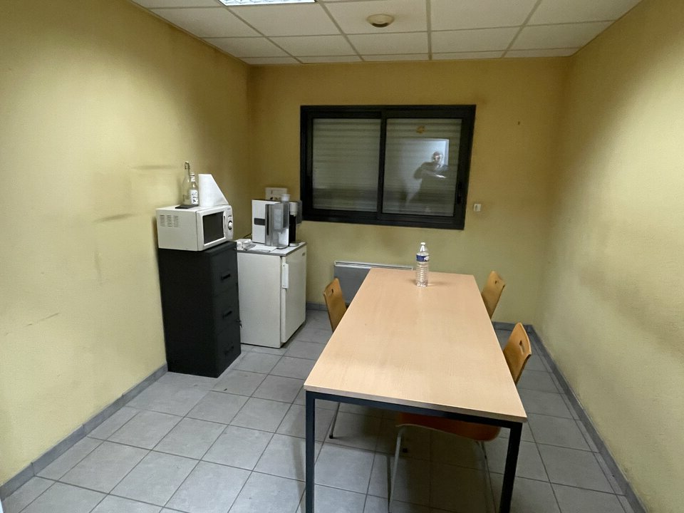 Local d'activites  - SERVON-SUR-VILAINE (35.6910) - 6