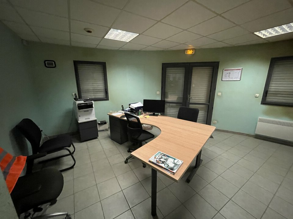 Local d'activites  - SERVON-SUR-VILAINE (35.6910) - 7