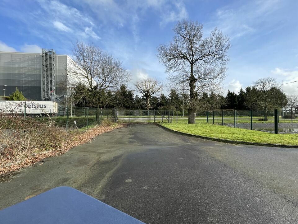 Local d'activites  - SERVON-SUR-VILAINE (35.6910) - 8