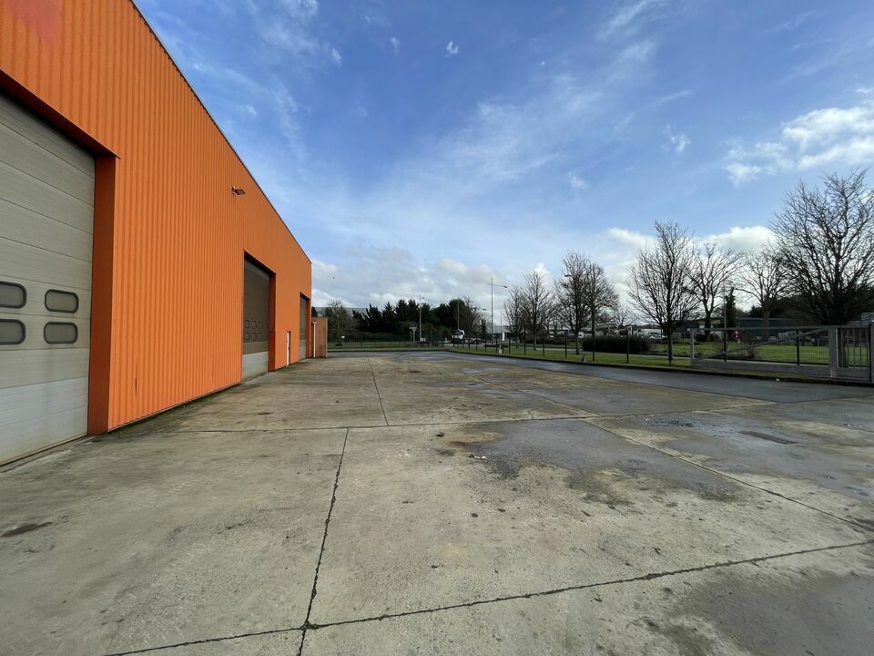 Local d'activites  - SERVON-SUR-VILAINE (35.6910) - 9