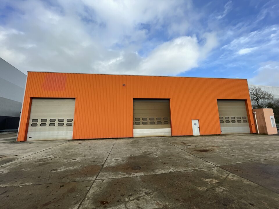 Local d'activites  - SERVON-SUR-VILAINE (35.6910) - 10