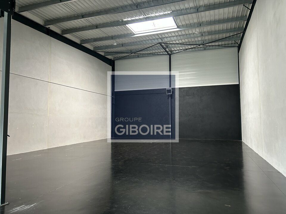 Local d'activites  - MORDELLES (35.7186) - 5