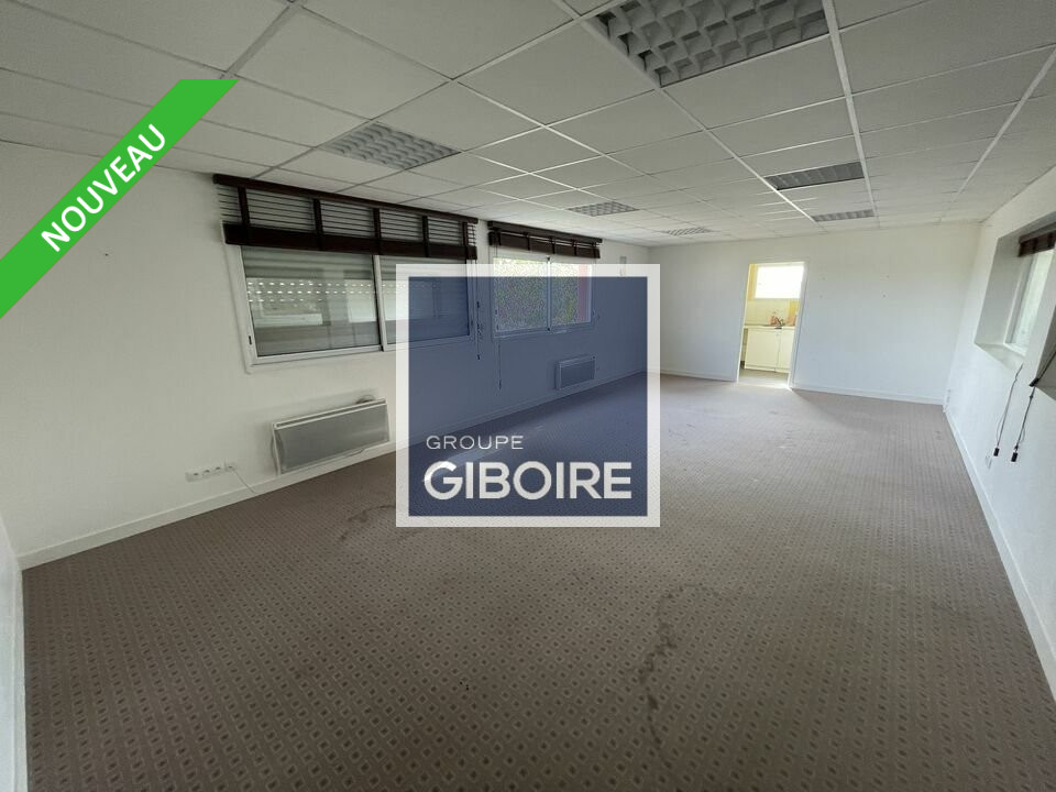 Local d'activites  - DOMLOUP (35.7203) - 6