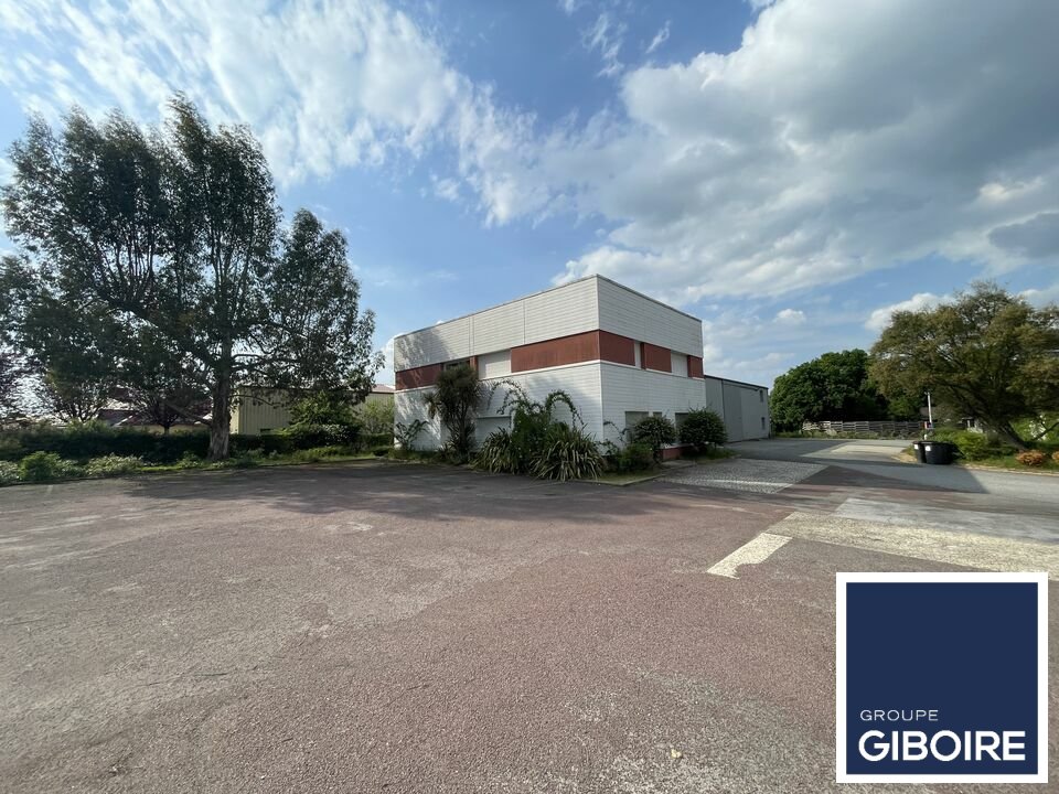 Local d'activites  - DOMLOUP (35.7203) - 1