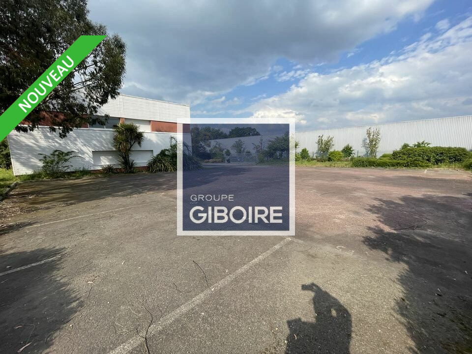 Local d'activites  - DOMLOUP (35.7203) - 8