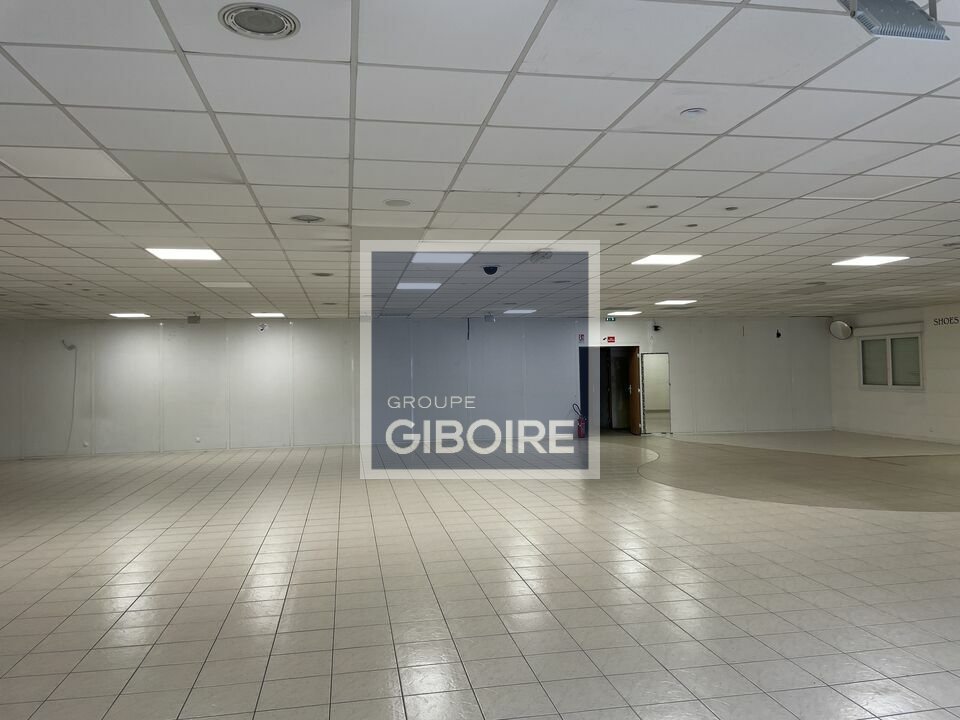 Local d'activites  - RENNES (35.4379) - 4