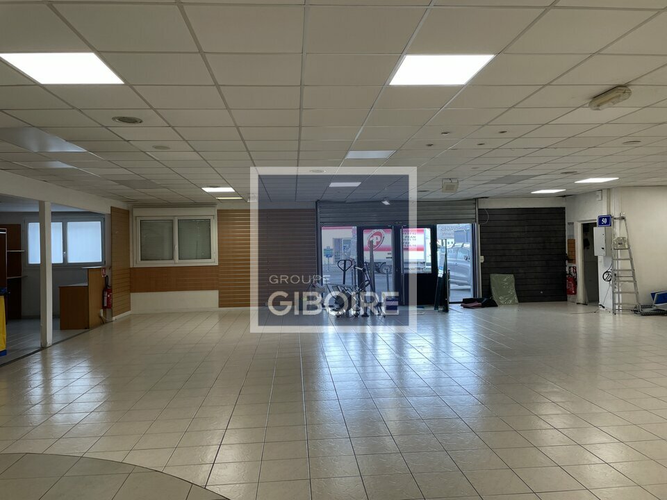 Local d'activites  - RENNES (35.4379) - 3