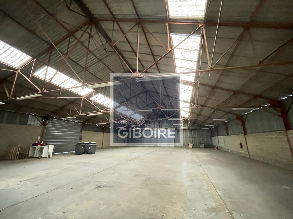 Local d'activites  - RENNES (35.4379) - 6