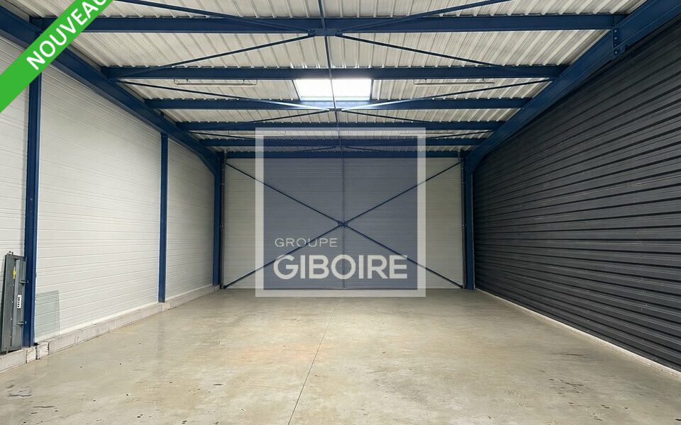 Local d'activites  - LES GARENNES SUR LOIRE (49.017493) - vue principale