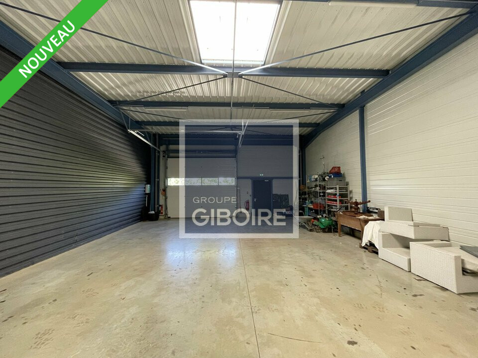 Local d'activites  - LES GARENNES SUR LOIRE (49.017493) - 3