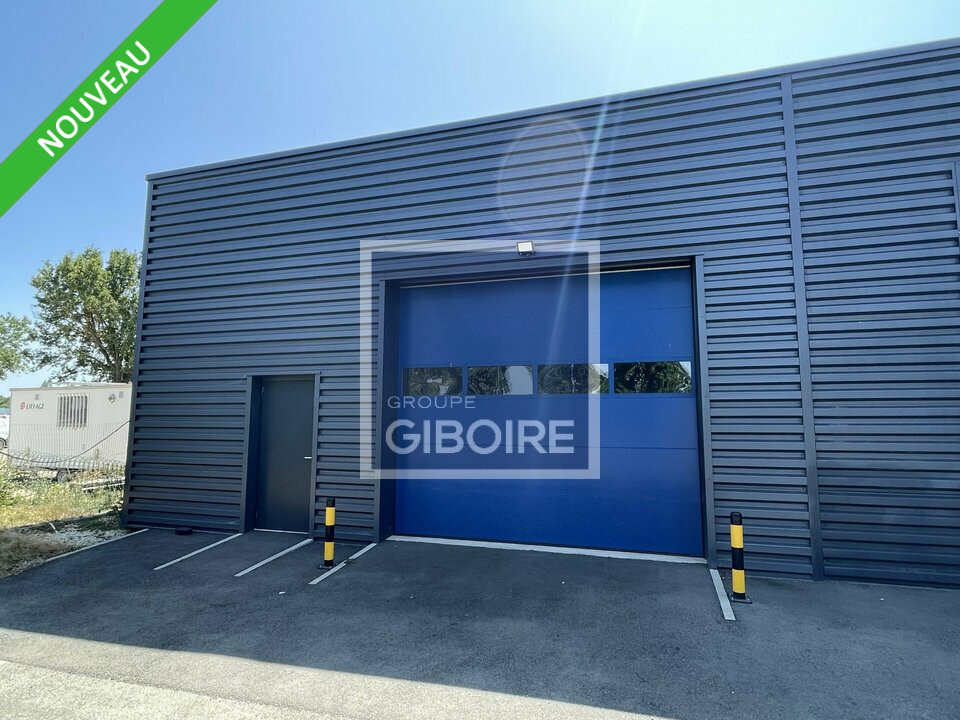 Local d'activites  - LES GARENNES SUR LOIRE (49.017493) - 2