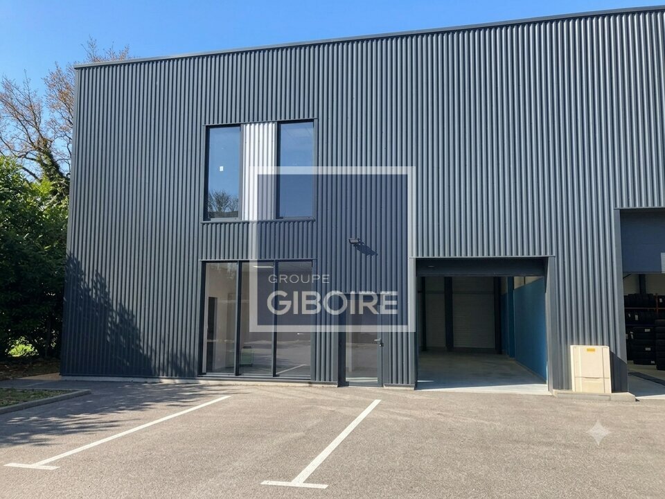 Local d'activites  - VERN SUR SEICHE (35.4929) - 1