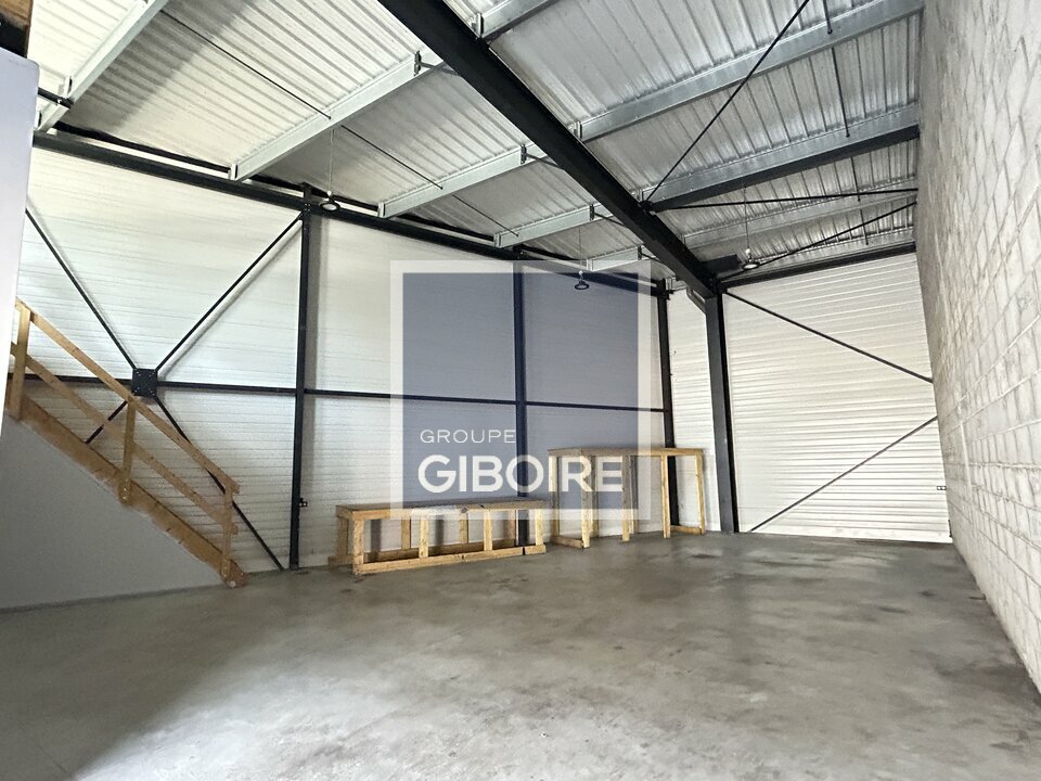 Local d'activites  - VERN SUR SEICHE (35.4929) - 6