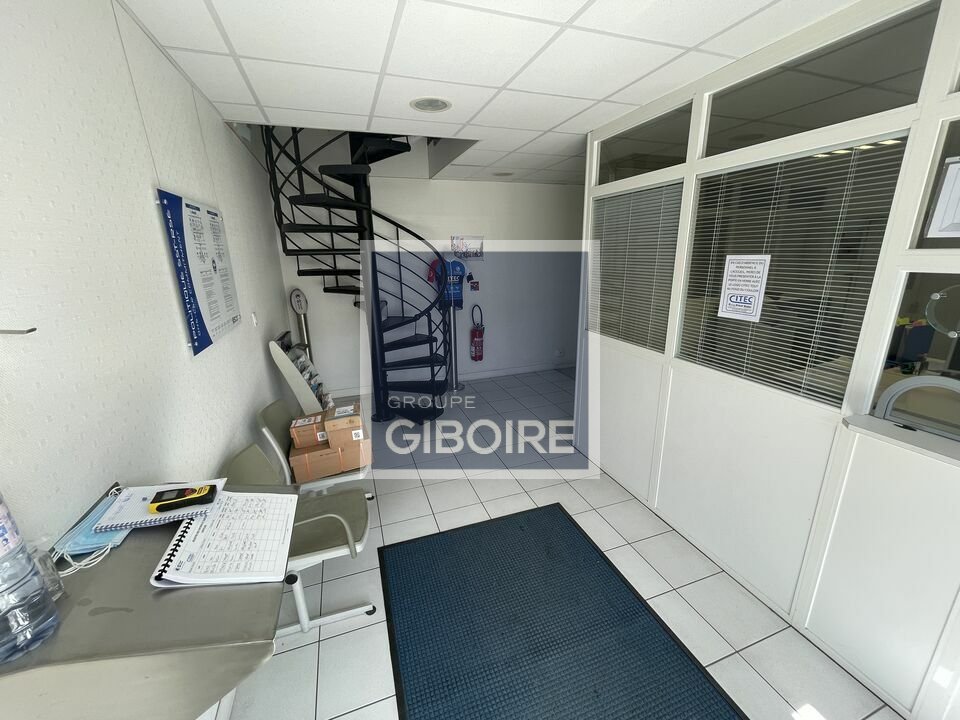 Local d'activites  - CESSON SEVIGNE (35.7239) - 6