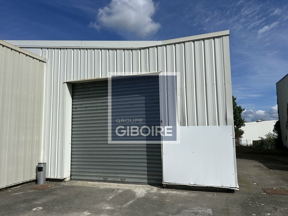 Local d'activites  - CESSON-SVIGN (35.7332) - 3