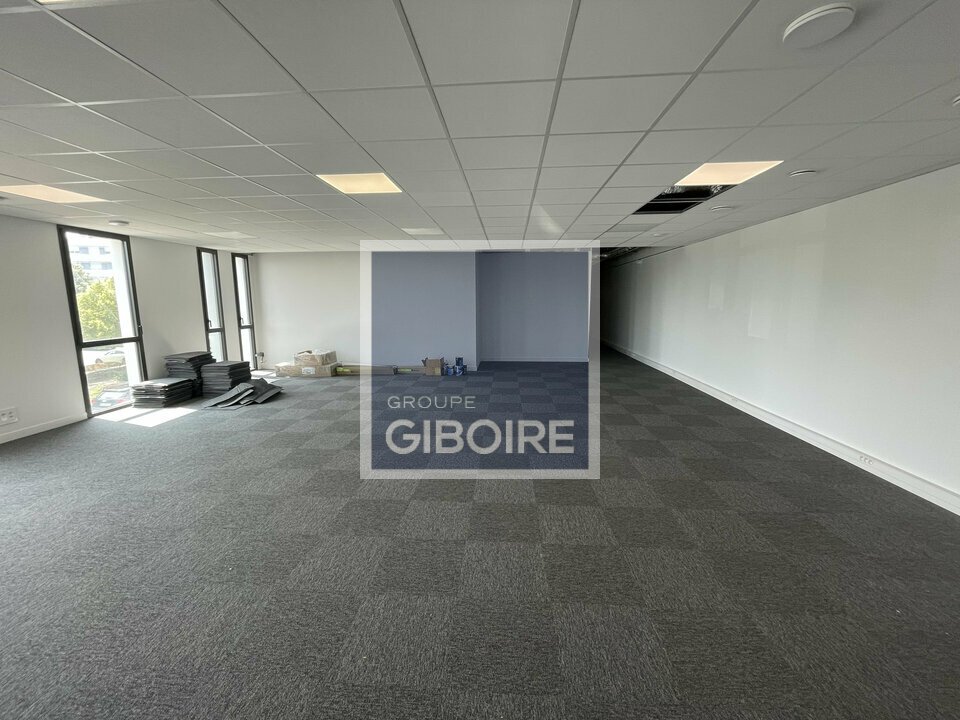 Bureaux  - TRELAZE (49.017494) - 2