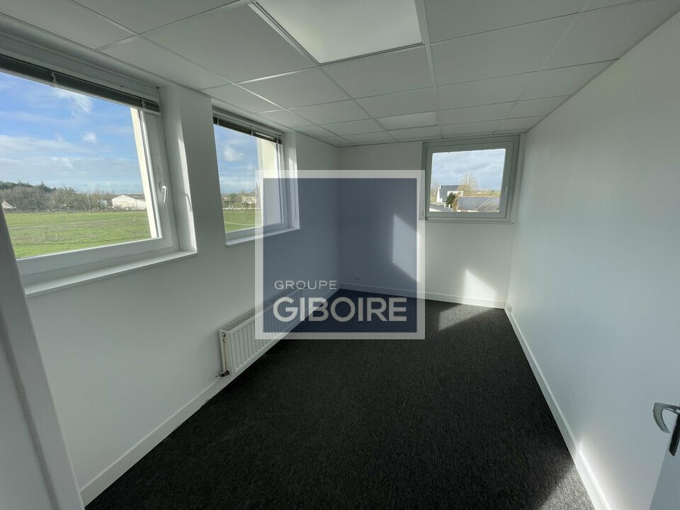 Bureaux  - VERRIRES-EN-ANJOU (49.017466) - 2