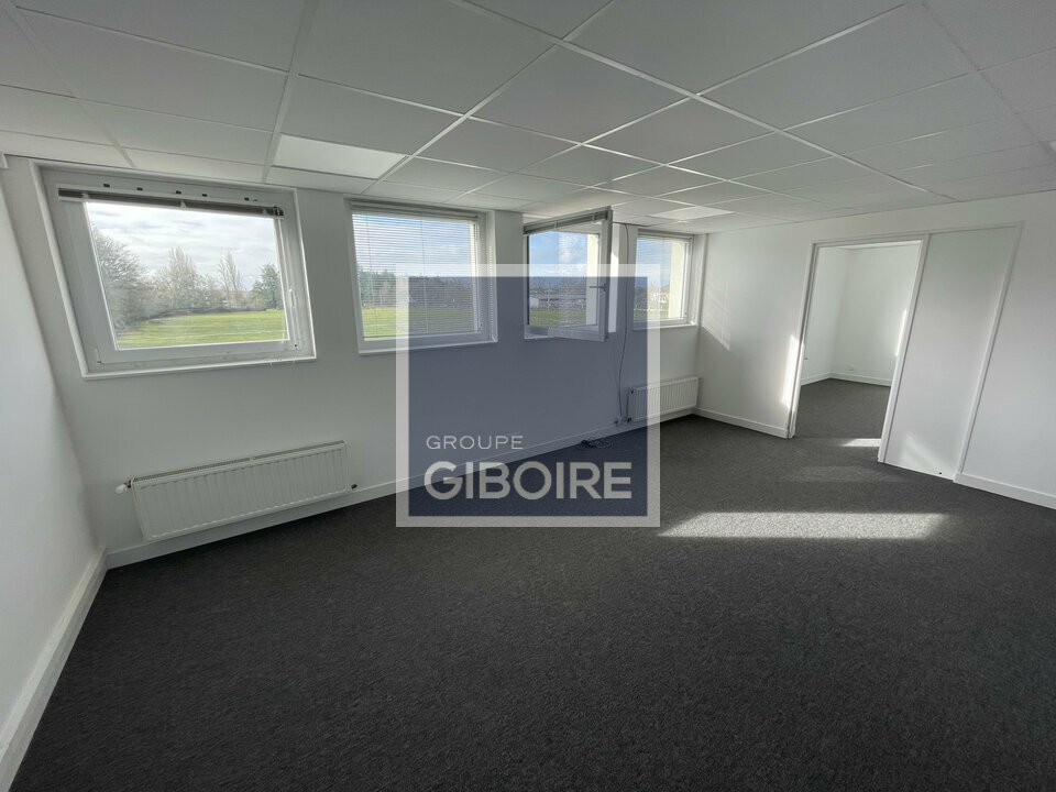 Bureaux  - VERRIRES-EN-ANJOU (49.017466) - 1