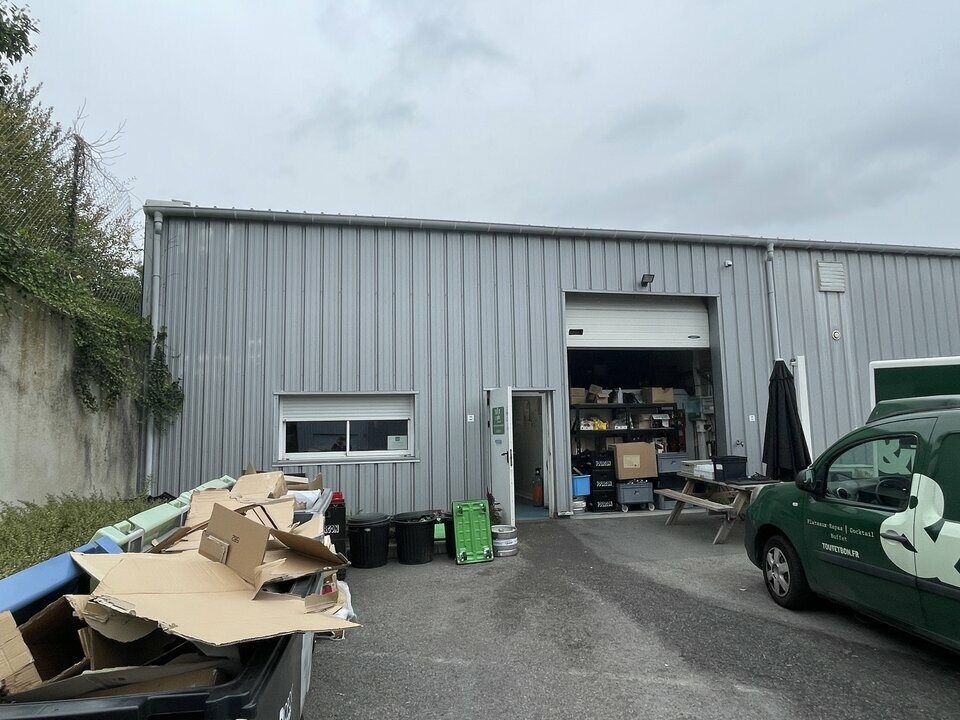Local d'activites  - CESSON SEVIGNE (35.7281) - 8