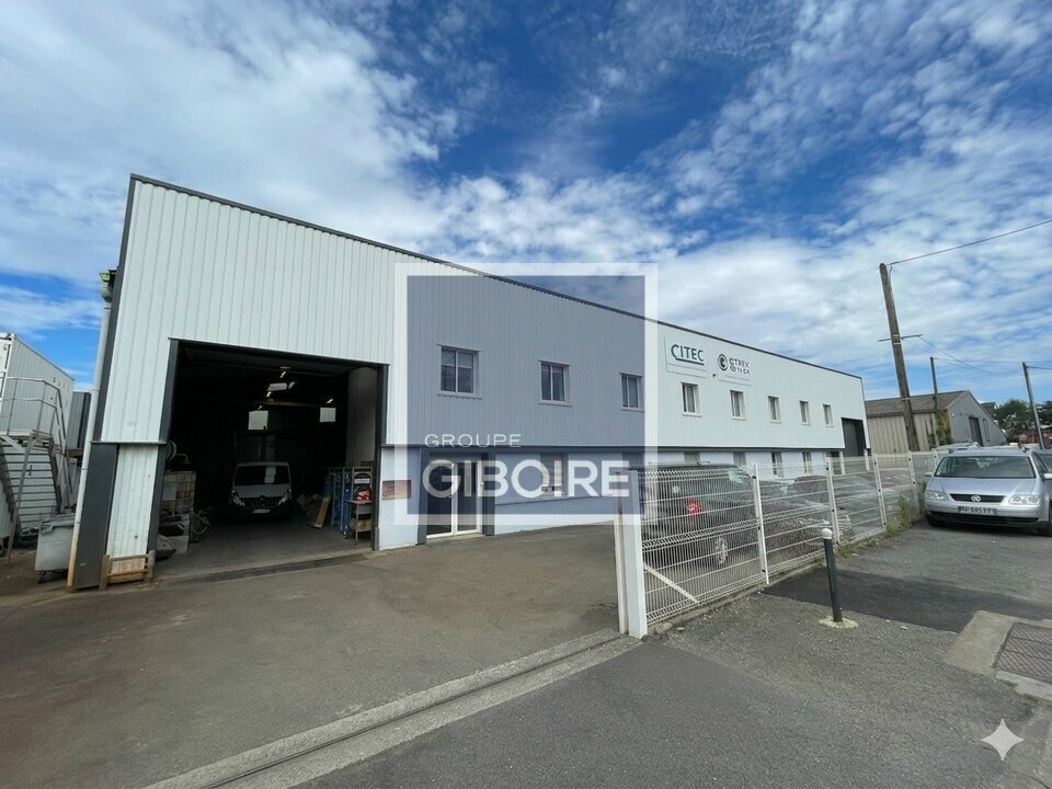 Local d'activites  - CESSON SEVIGNE (35.7239) - 1