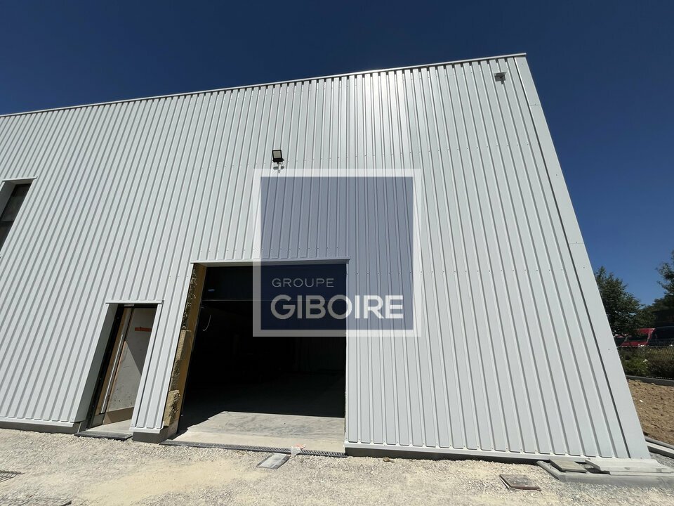 Local d'activites  - GUICHEN (35.6773) - 3