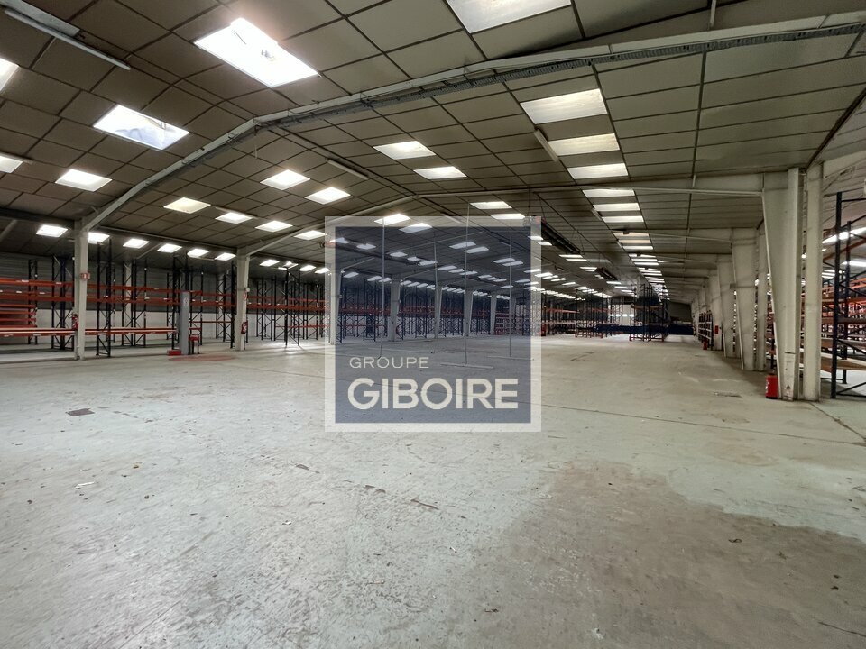 Local d'activites  - CHATEAUBOURG (35.5067) - 2