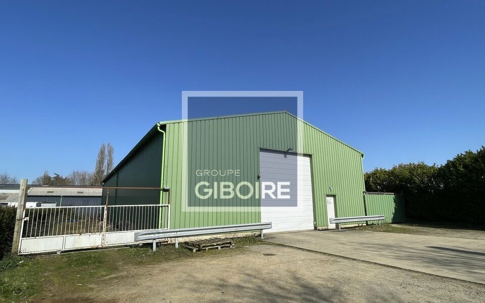 Local d'activites  - BETTON (35.6606) - vue principale