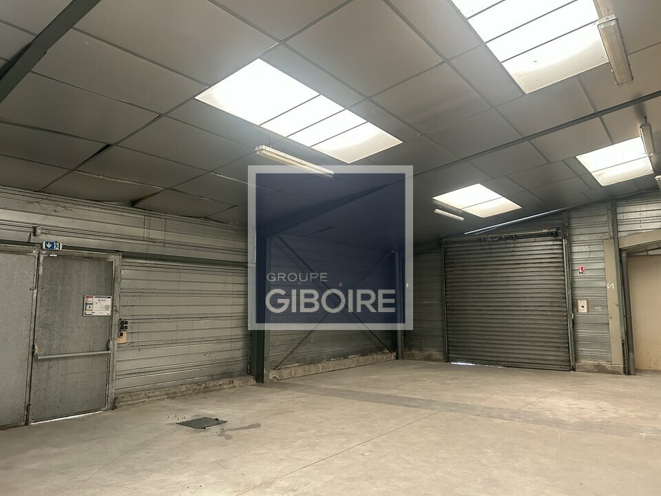 Local d'activites  - CESSON-SVIGN (35.7257) - 8