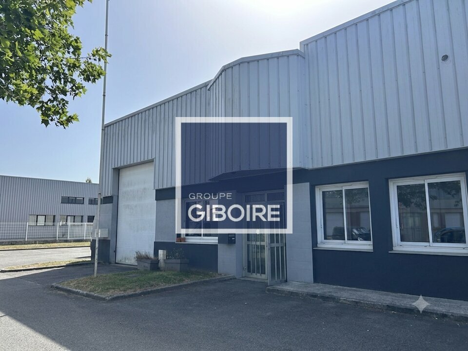 Local d'activites  - CHANTEPIE (35.7255) - 9