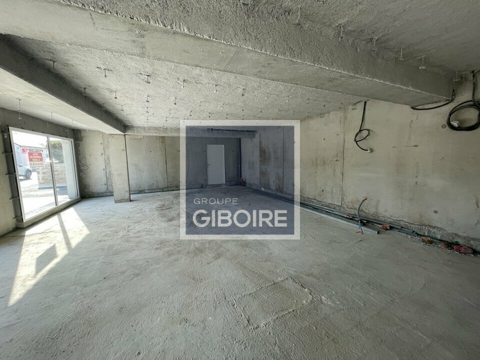Local commercial - a louer  - TREILLIERES (44.019097) - 4