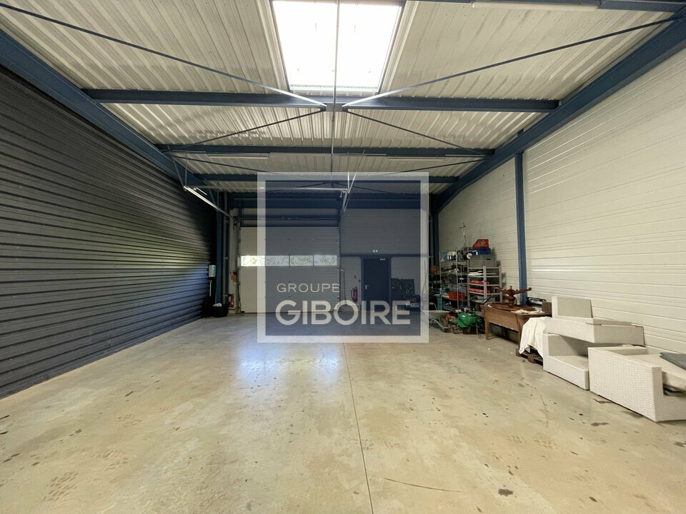 Local d'activites  - LES GARENNES SUR LOIRE (49.017493) - 3