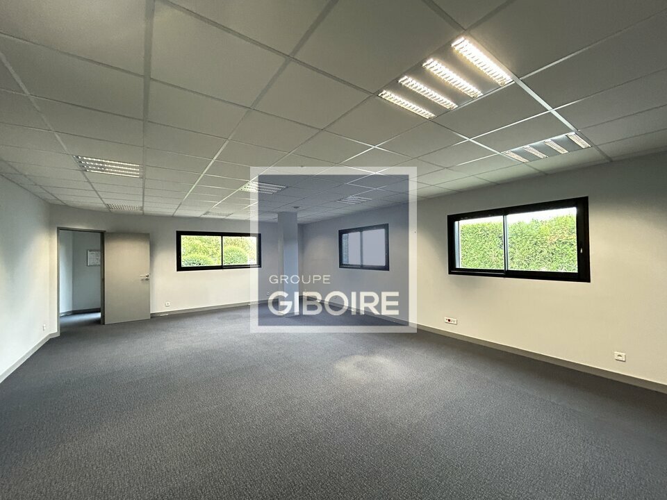 Local d'activites  - VEZIN-LE-COQUET (35.7324) - 15