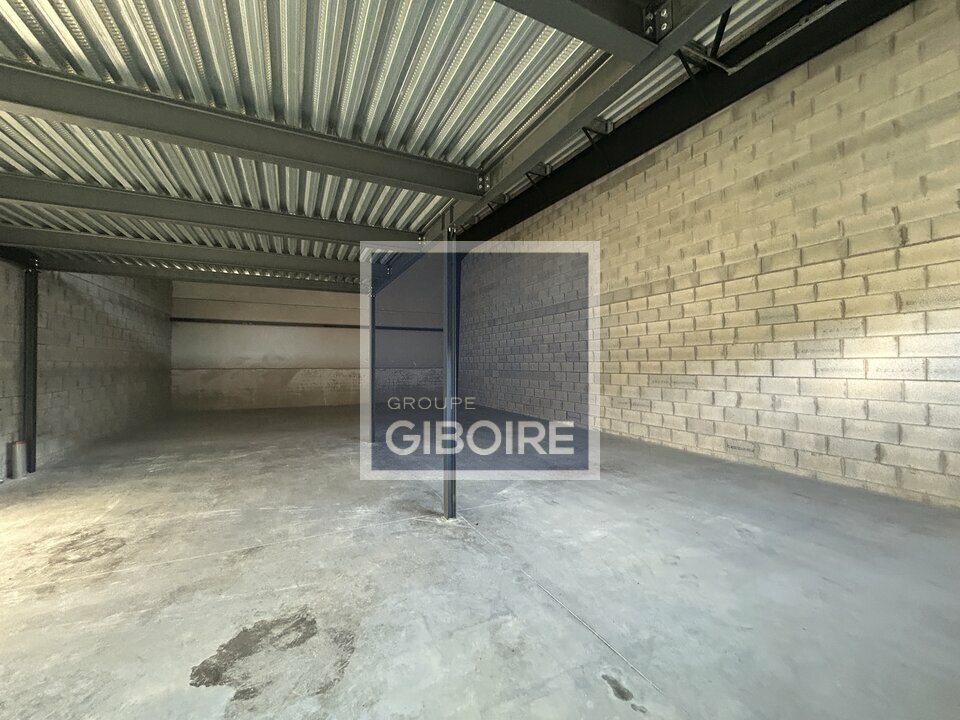 Local d'activites  - LA MEZIERE (35.7370) - 12