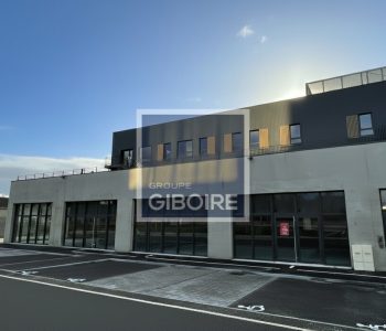 Local d'activites  - LA MEZIERE (35.6938) - vignette
