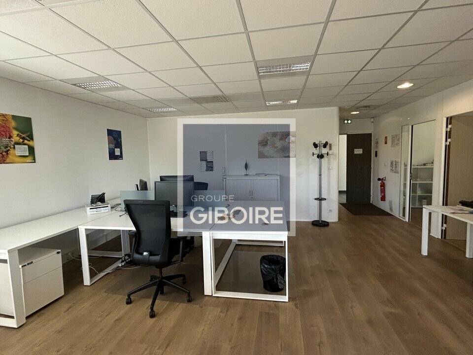 Local d'activites  - SAINT-JACQUES-DE-LA-LANDE (35.7261) - 10
