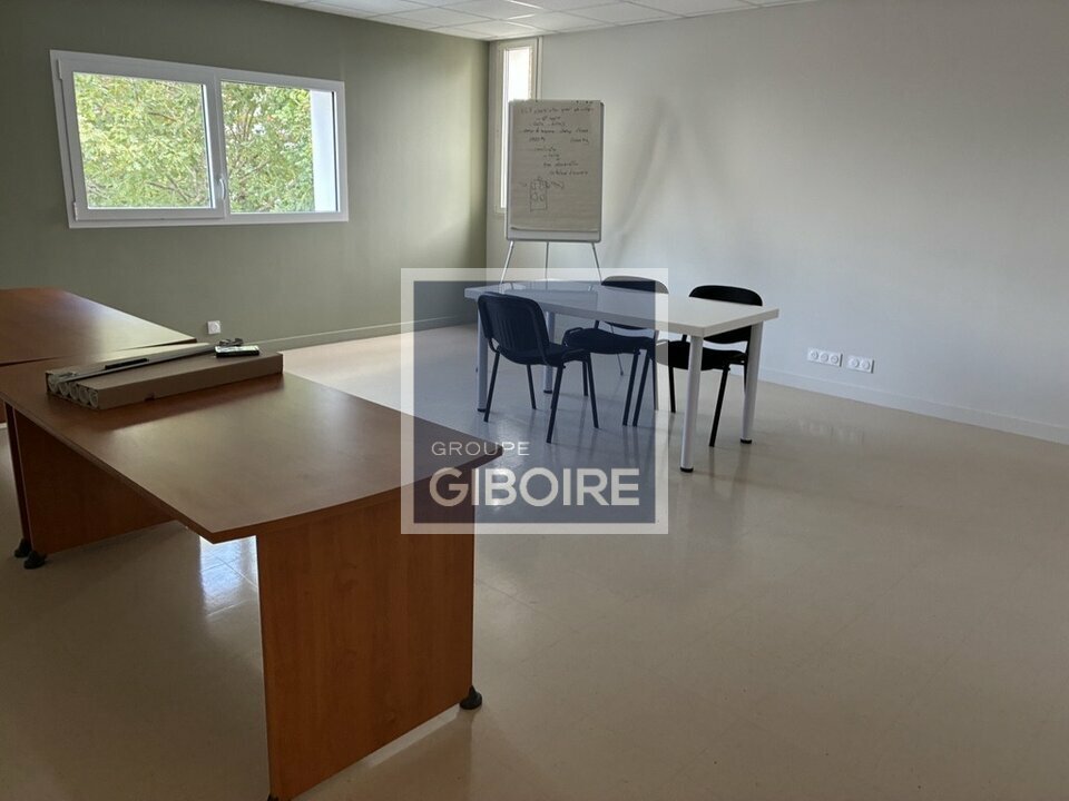 Bureaux  - MELESSE (35.7377) - 4