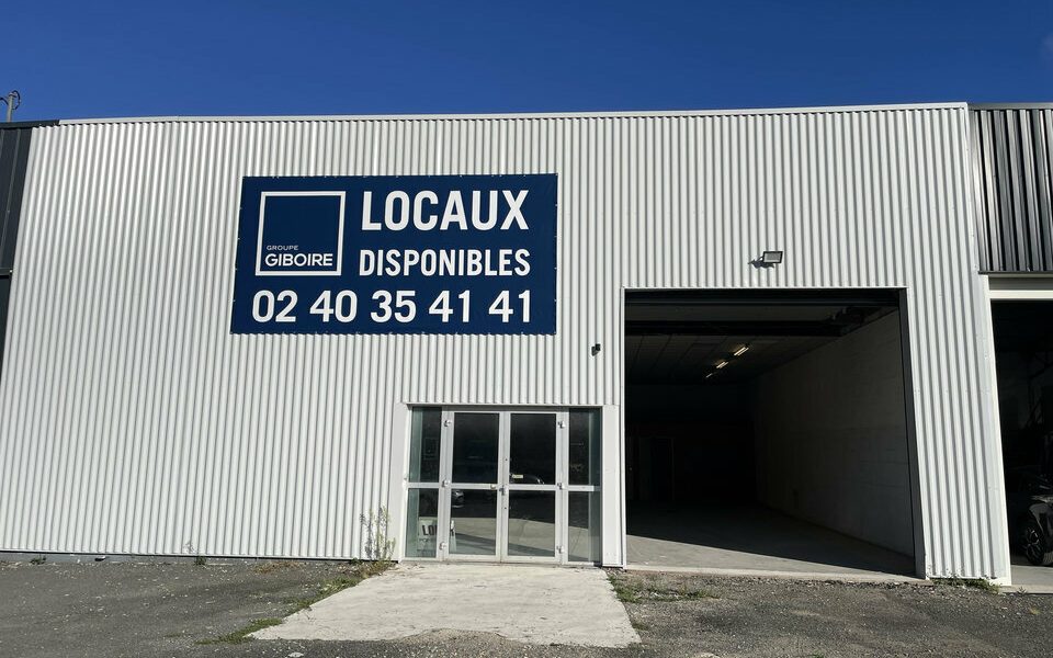 Local d'activites  - SAINT JEAN DE LINIERES (49.017462) - vue principale