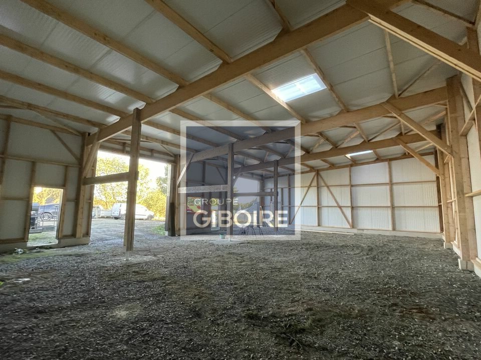 Local d'activites  - NOYAL-SUR-VILAINE (35.7409) - 2