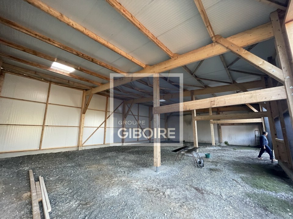 Local d'activites  - NOYAL-SUR-VILAINE (35.7409) - 3