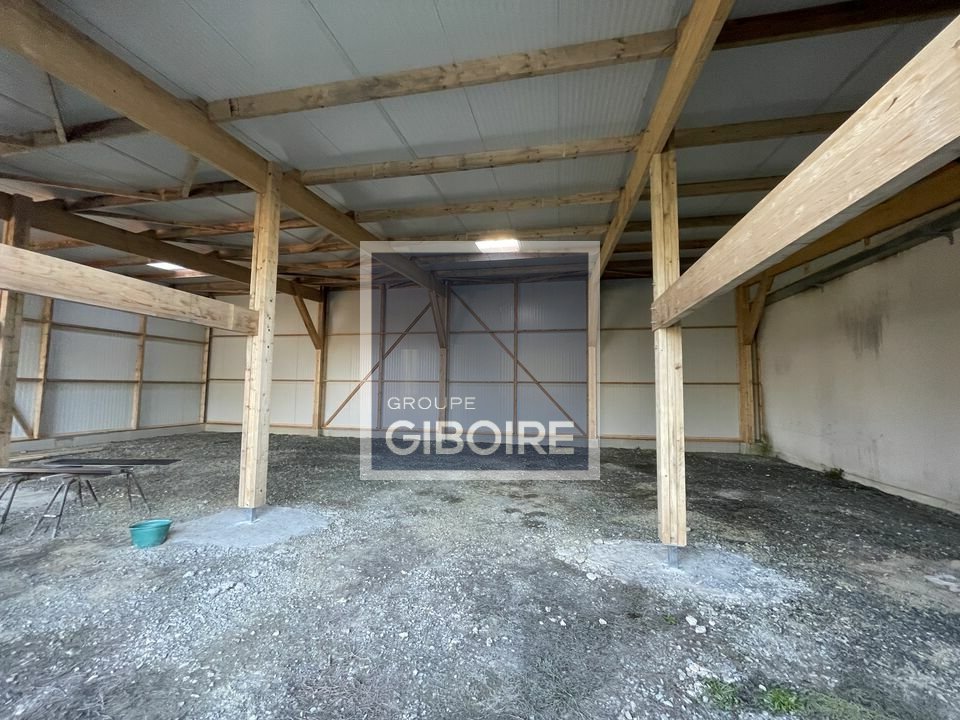 Local d'activites  - NOYAL-SUR-VILAINE (35.7409) - 5