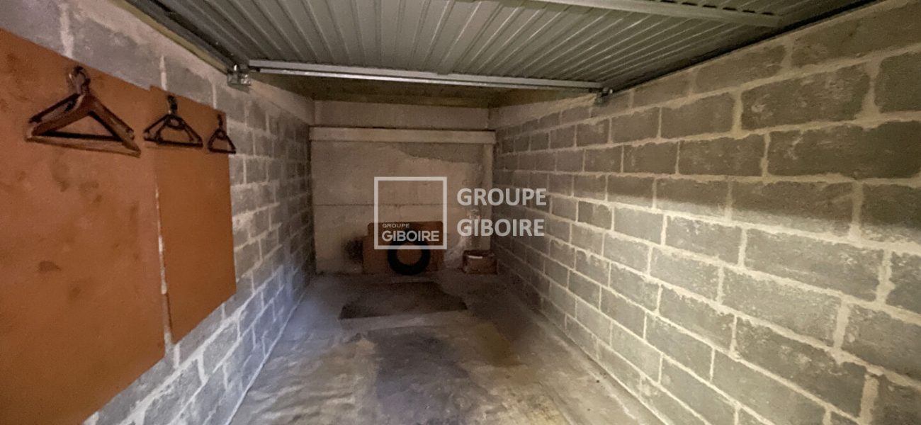 Parking T1  - RENNES (AX26554GE) - vue principale
