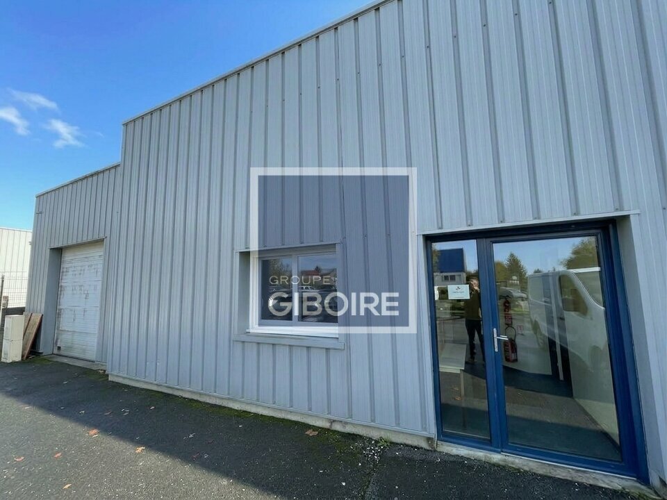 Local d'activites  - PAC (35.7398) - 3