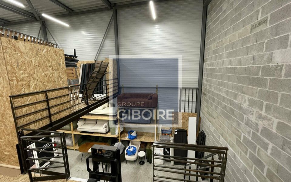 Local d'activites  - SAINT-BARTHLEMY-D'ANJOU (49.017490) - vue principale