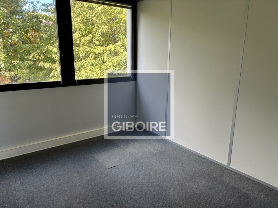 Bureaux  - CHARTRES DE BRETAGNE (35.7418) - 4