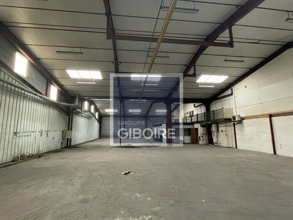 Local d'activites  - CESSON SEVIGNE (35.7239) - 2