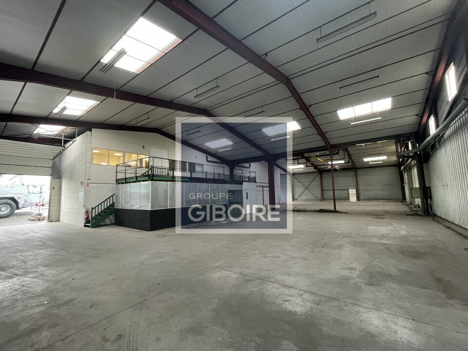 Local d'activites  - CESSON SEVIGNE (35.7239) - 4